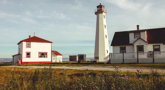 Phare/Lighthouse - Pourvoirie Lac Geneviève d’Anticosti